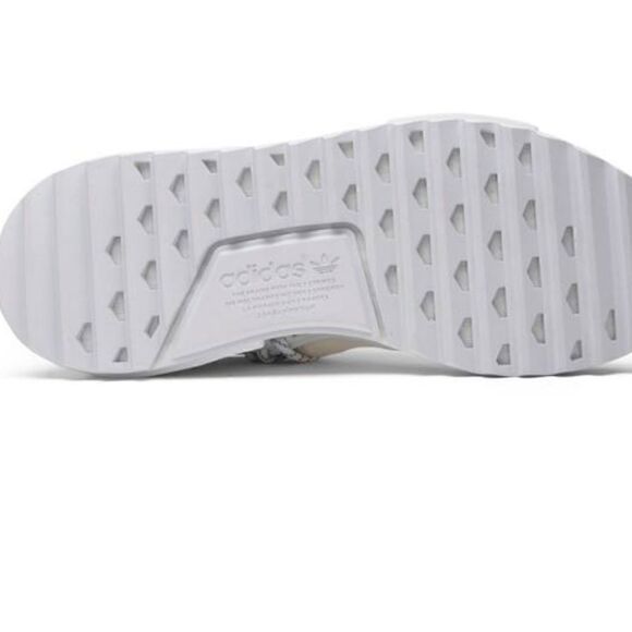Pharrell Human Adidas Shoes ALL WHITE - Comes with Black Laces and Original Box - Picture 4 of 8